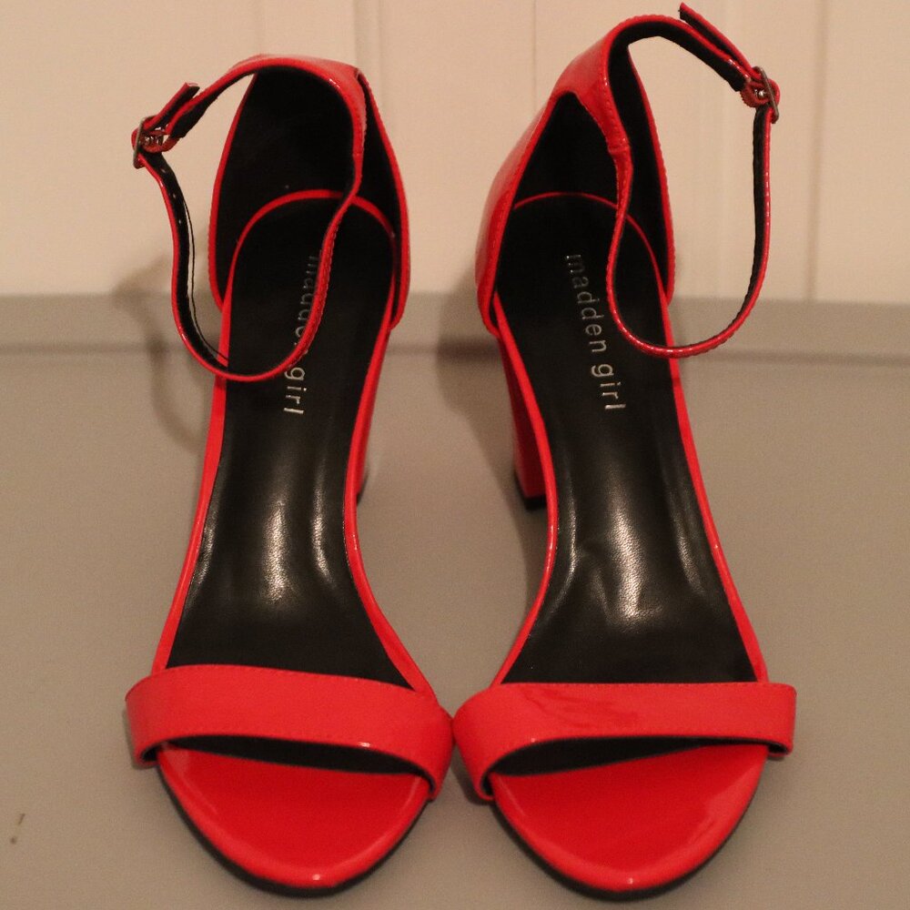 Madden Girl Beella Red Patent Leather Block Heels Size 10 Ankle Strap